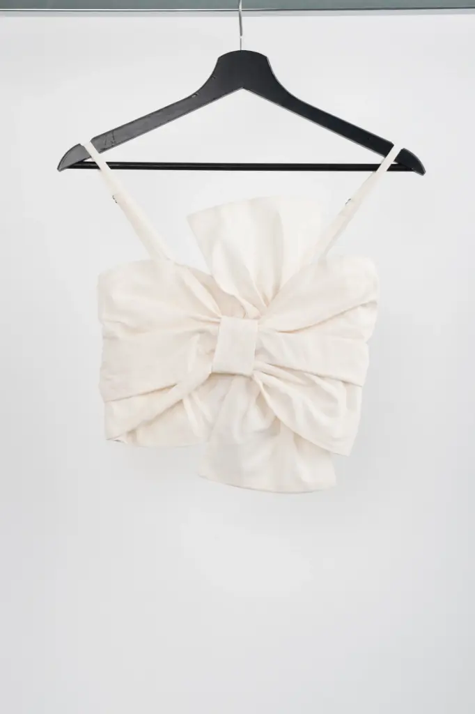  Crop Top Ecru sans Bretelles SKU: CRO13731