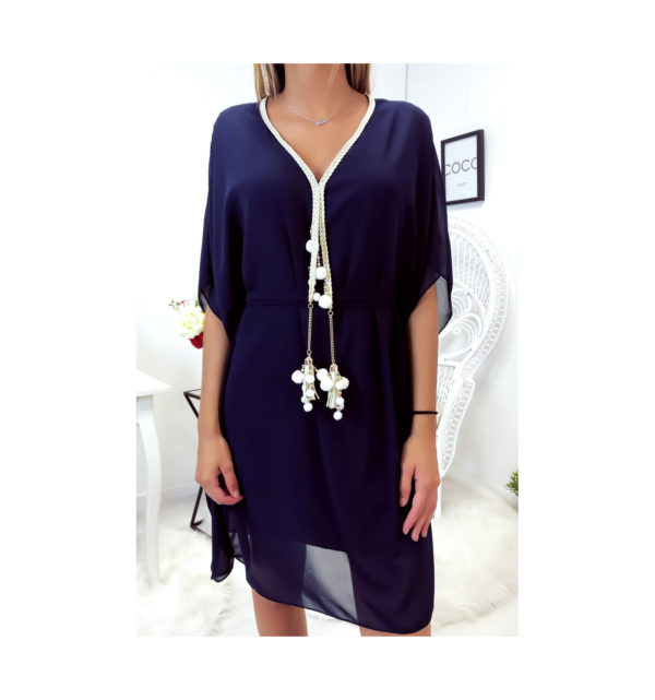 SUBLIME ROBE TUNIQUE KIMONO MARINE, TRES AMPLE AVEC CEINTURE ET JOLI ACCESSOIRES AU COL - Image 4